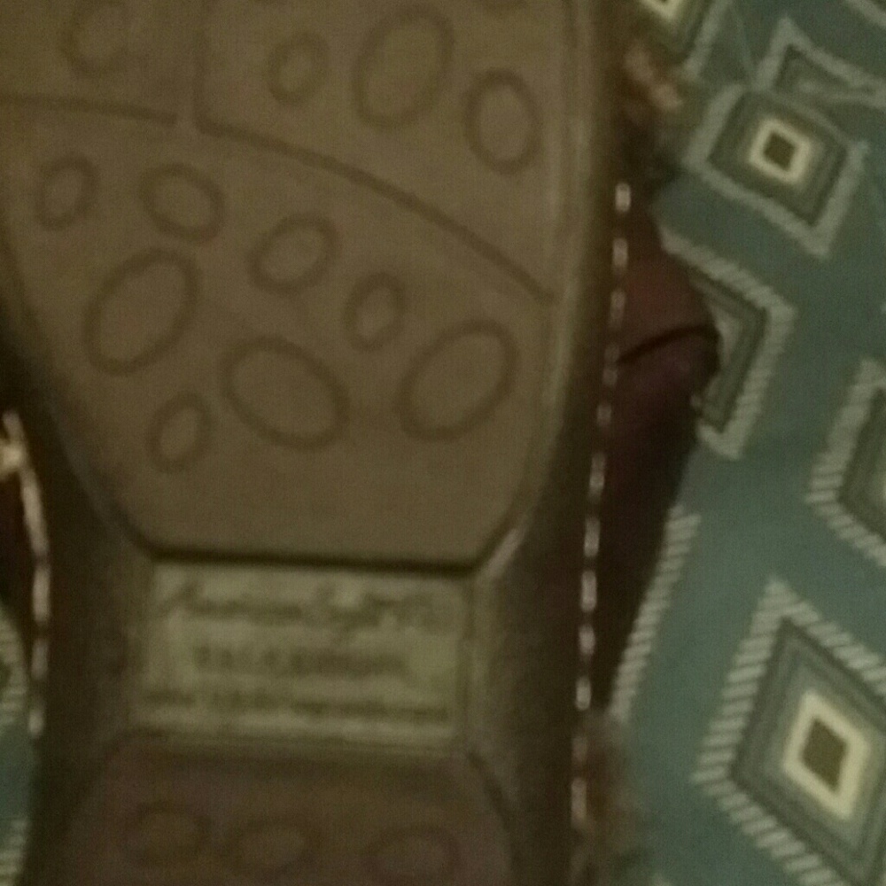 Boots - Picture 3 of 4